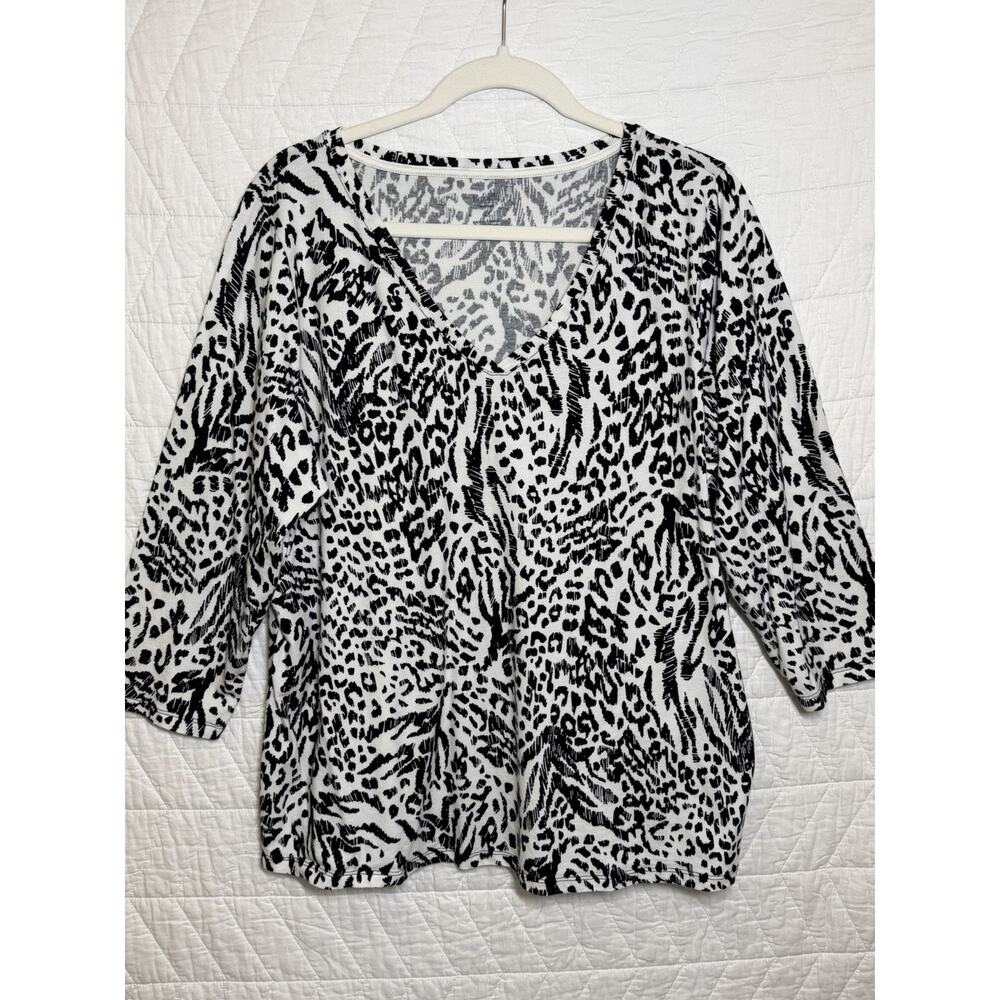 Rafaella Top Women’s 1X Plus Leopard Print ¾ Sleeve black Shirt Stretch Knit